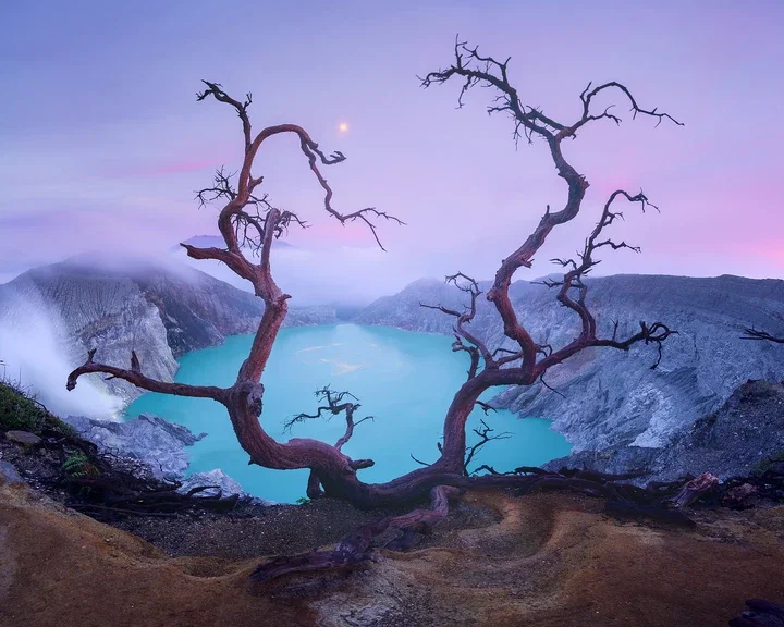   Toxic Ijen by Daniel Kordan